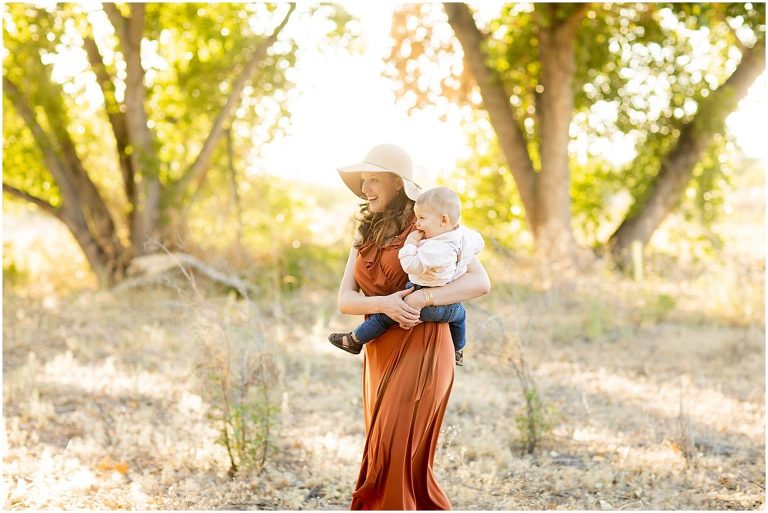 Early morning family photo session in Sierra Vista Arizona with Hannah Whaley Photography.