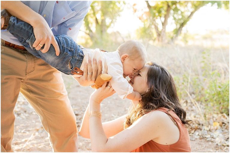 Early morning family photo session in Sierra Vista Arizona with Hannah Whaley Photography.